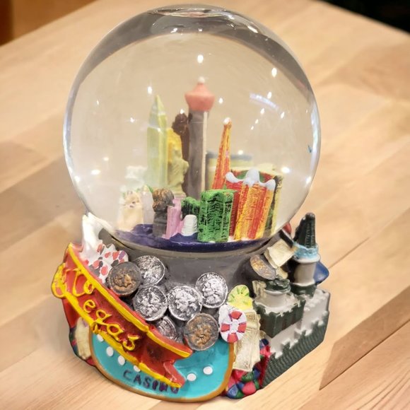Las Vegas Snow Globe - Picture 3 of 6
